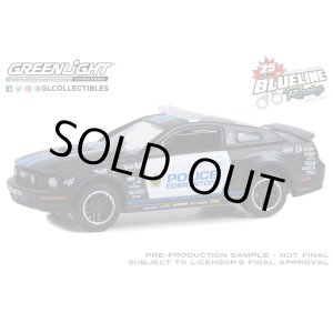 画像: GREEN LiGHT EXCLUSIVE 1/64 2009 Ford Mustang GT - Edmonton Police, Edmonton, Alberta, Canada - Blue Line Racing 25 Years