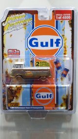 画像: JOHNNY LIGHTNING 1/64 1965 Volkswagen Type II Transporter Gulf Blue / White (Weathering Paint) with Gulf Barrel