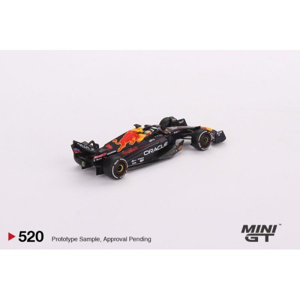 画像3: MINI GT 1/64 Oracle Red Bull Racing RB18 #1 Max Verstappen 2022 Abu Dhabi Grand Prix Winner Max Verstappen (3)