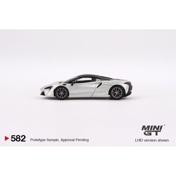 画像4: MINI GT 1/64 McLaren Altura Ice Silver (RHD) (4)