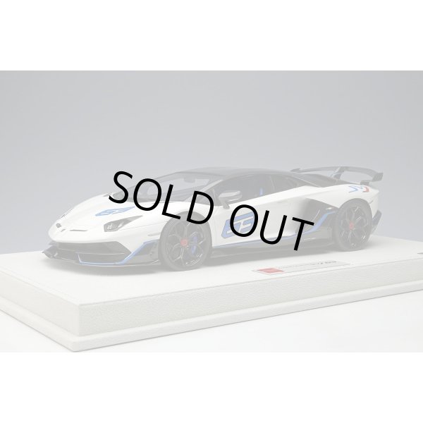 画像2: EIDOLON 1/18 Lamborghini Aventador SVJ 63 2018 Bianco Opalis Limited 63 pcs. (2)