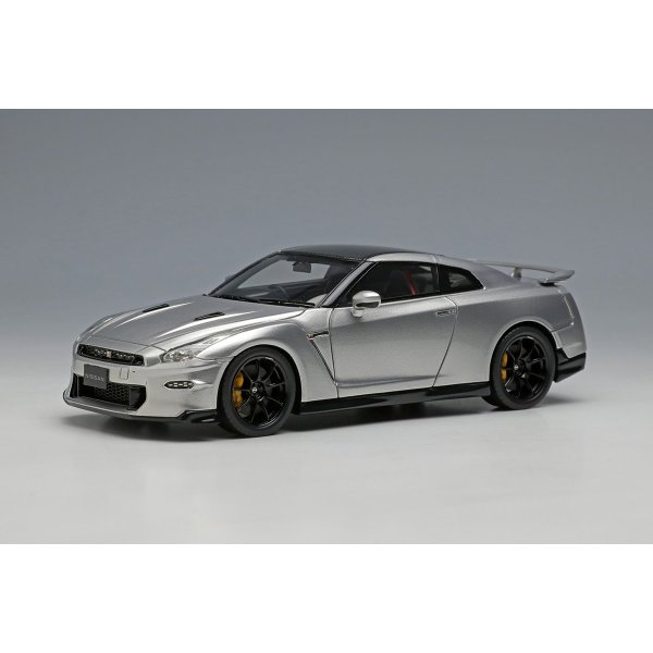 画像2: EIDOLON 1/43 NISSAN GT-R Track edition engineered by NISMO T-spec 2024 Ultimate Metal Silver Limited 50 pcs, (2)