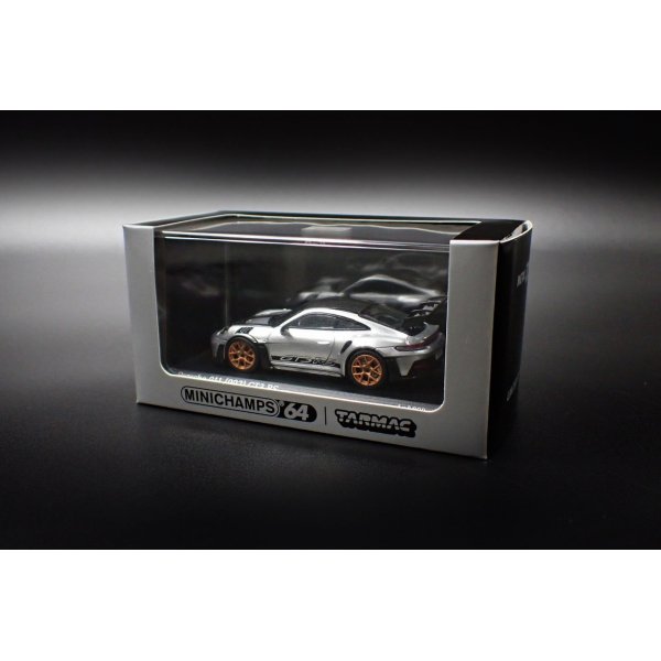 画像3: Tarmac Works 1/64 Porsche 911 (992) GT3 RS GT Silver Metallic (3)