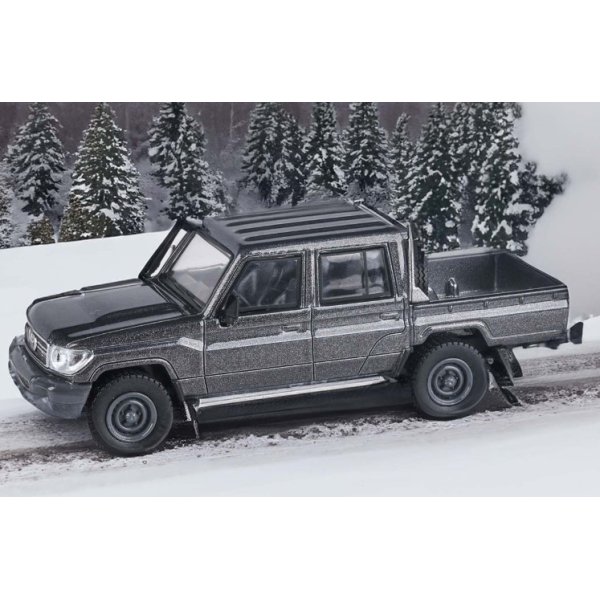 画像1: PARAGON 1/64 Toyota Land Cruiser Dbl Cab LC79 2014 Graphite Gray (RHD) (1)