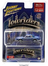 画像: JOHNNY LIGHTNING 1/64 1984 Oldsmobile Cutlass Lowrider Blue with Lowrider Enthusiast Figure