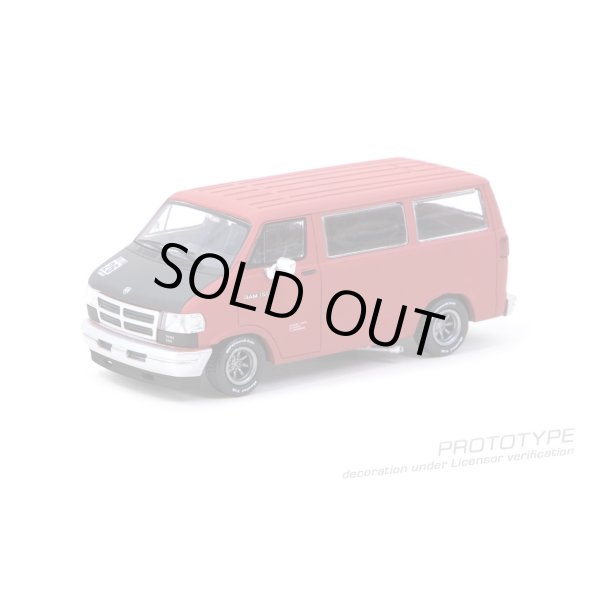 画像1: Tarmac Works 1/64 Dodge Van Red (1)