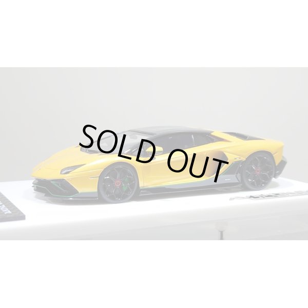 画像1: EIDOLON 1/43 Lamborghini Aventador LP780-4 Ultimae 2021 (Leirion Wheel) Grande Giallo Pearl Carbon Roof Limited 35 pcs. (1)