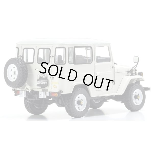 画像2: Kyosho Original 1/18 Toyota Land Cruiser 40 Van (White) (2)