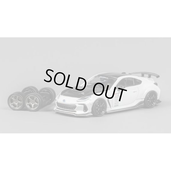 画像1: CM MODEL 1/64 Subaru BRZ Varis BRZ ARISING-1 White (1)