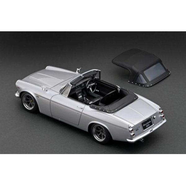 画像3: ignition model 1/18 DATSUN Fairlady 2000 (SR311) Silver (3)