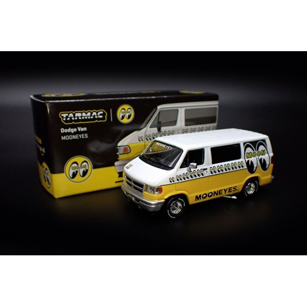 画像2: Tarmac Works 1/64 Dodge Van Mooneyes (2)