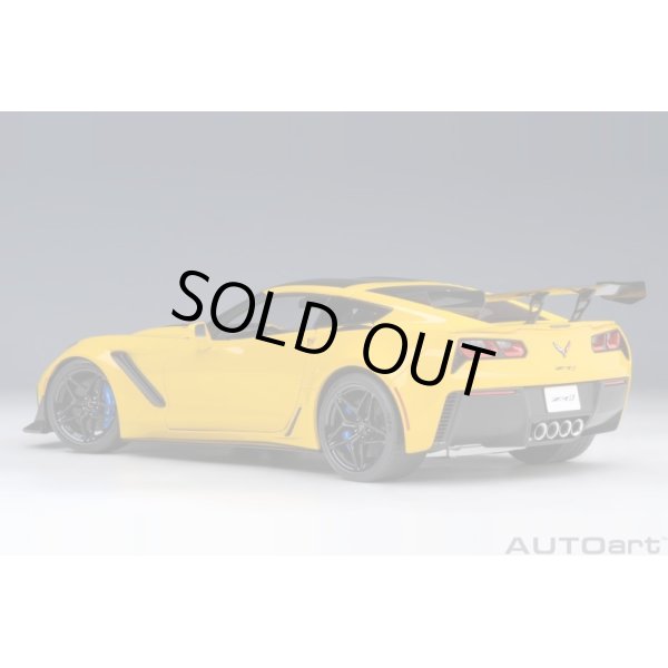 画像2: AUTOart 1/18 Chevrolet Corvette (C7) ZR1 (Yellow) (2)