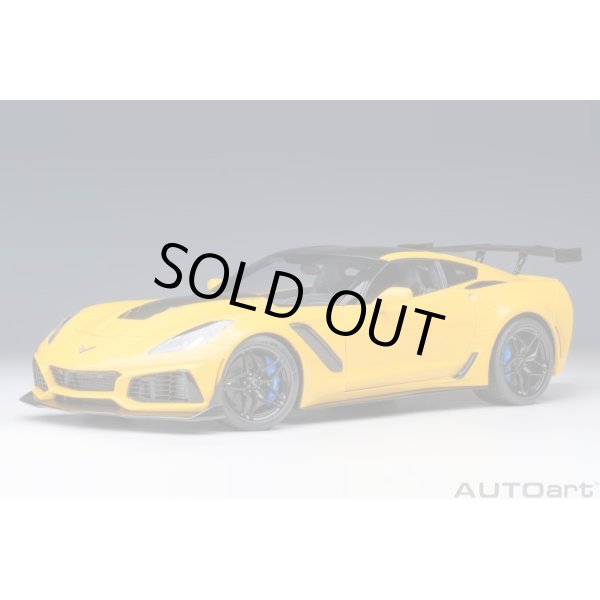 画像1: AUTOart 1/18 Chevrolet Corvette (C7) ZR1 (Yellow) (1)