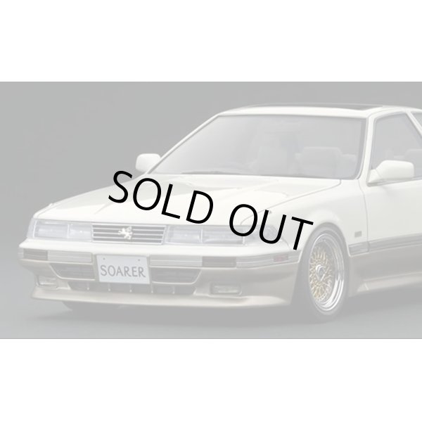 画像3: ignition model 1/18 Toyota Soarer (Z20) 3.0GT-LIMITED White/Gold (3)