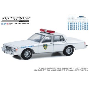 画像: GREEN LiGHT 1/64 Hot Pursuit - 1989 Chevrolet Caprice - NYPD Auxiliary with NYPD Squad Number Decal Sheet