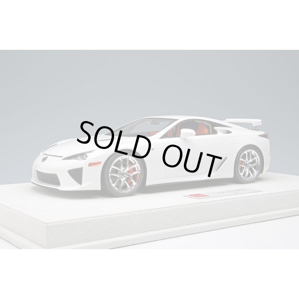 画像2: EIDOLON 1/18 Lexus LFA 2010 Rear Wing up Whitest White Limited 50 pcs. (2)