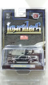 画像: M2 Machines 1/64 1987 Buick Regal Limited Lowrider Black