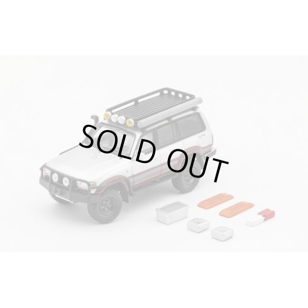 画像1: Gaincorp Products 1/64 Toyota Land Cruiser LC80 - Retrofit Version - LHD Silver/Maroon Red (1)