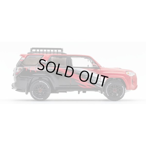 画像2: Gaincorp Products 1/64 Toyota 4 Runner TRD Pro 2022 (LHD) TRD Red/Black (2)