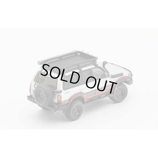 画像3: Gaincorp Products 1/64 Toyota Land Cruiser LC80 - Retrofit Version - LHD Silver/Maroon Red (3)