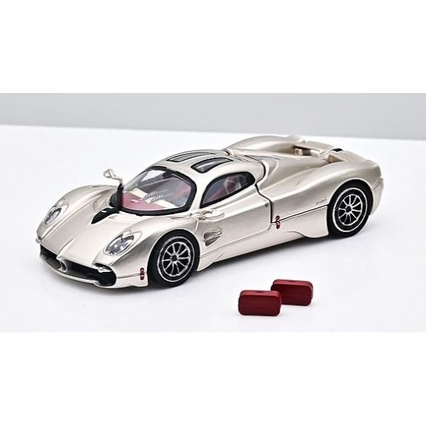 画像1: CM MODEL 1/64 Pagani Utopia Champagne Gold (1)