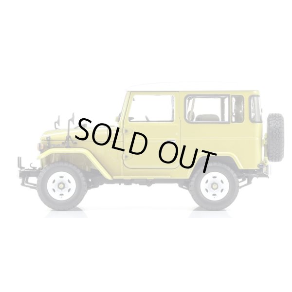 画像3: Kyosho Original 1/18 Toyota Land Cruiser 40 Van (Yellow) (3)