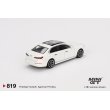 画像2: MINI GT 1/64 BMW i7 xDrive60 Mineral White (RHD) (2)