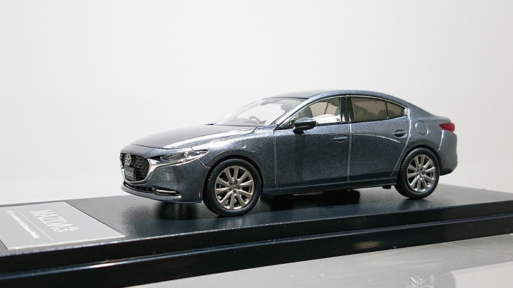 Hi Story 1/43 MAZDA 3 SEDAN 2019 Machine Gray Premium Metallic