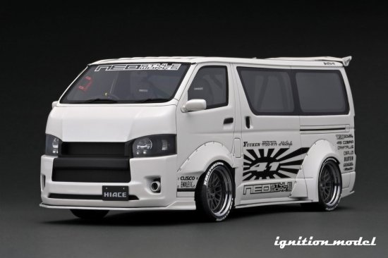 ignition model 1/18 T・S・D WORKS HIACE Pearl White - AXELLWORKS