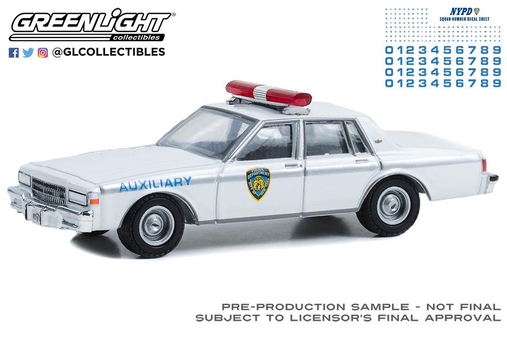 画像1: GREEN LiGHT 1/64 Hot Pursuit - 1989 Chevrolet Caprice - NYPD Auxiliary with NYPD Squad Number Decal Sheet (1)