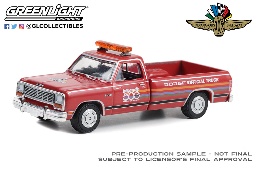 画像1: GREEN LiGHT EXCLUSIVE 1/64 1987 Dodge Ram D-250 - 71st Annual Indianapolis 500 Mile Race Dodge Official Truck (1)