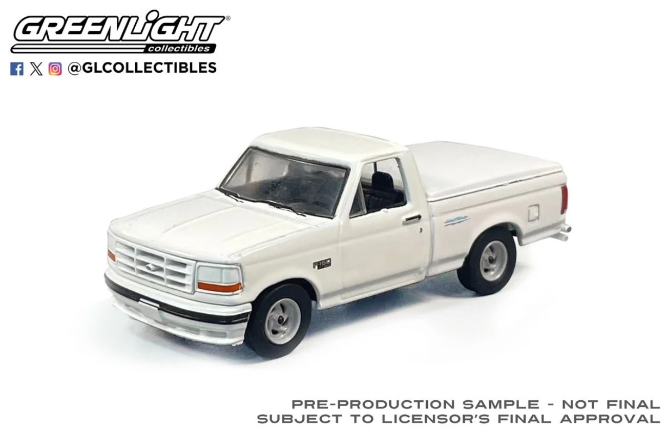 画像1: GREEN LiGHT EXCLUSIVE 1/64 1994 Ford F-150 SVT Lightning with Tonneau Bed Cover - White (1)